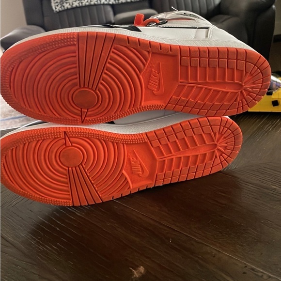 Air Jordan 1 retro high Orange electro sz 7Y Travis Scott fragment 4 5 3 11 6 - Picture 7 of 9